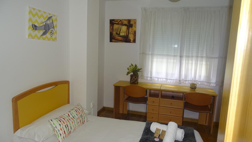 لوغو Hostal Lucus المظهر الخارجي الصورة
