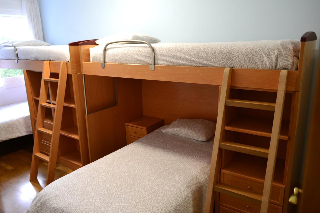 لوغو Hostal Lucus المظهر الخارجي الصورة
